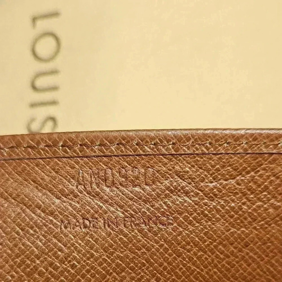 📍SOLD📍Louis Vuitton Monogram Wallet - Picture 4 of 17